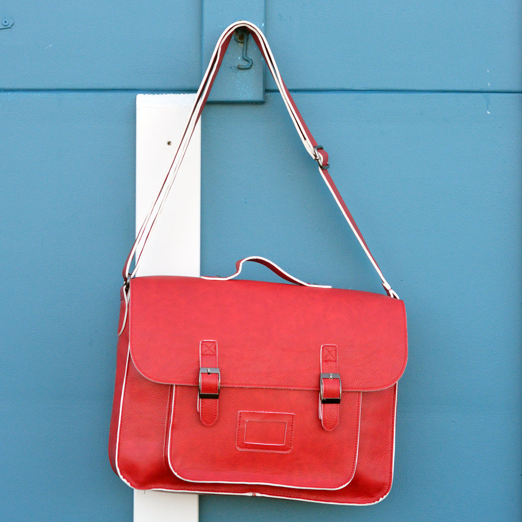 Moana road online satchel