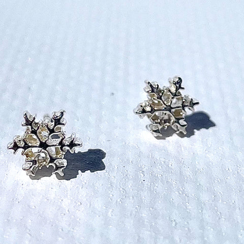 SOME Thick Snowflake stud Sterling silver