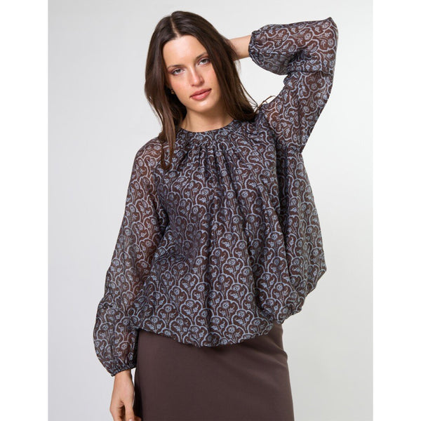 Lou Blouse, Caffelune