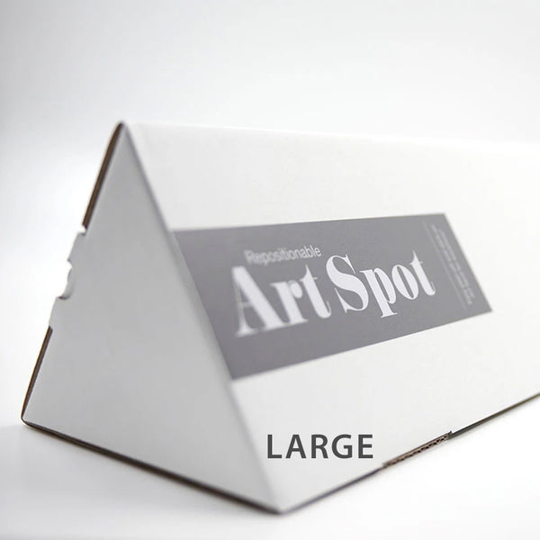 Botanical Fantail Art Spot