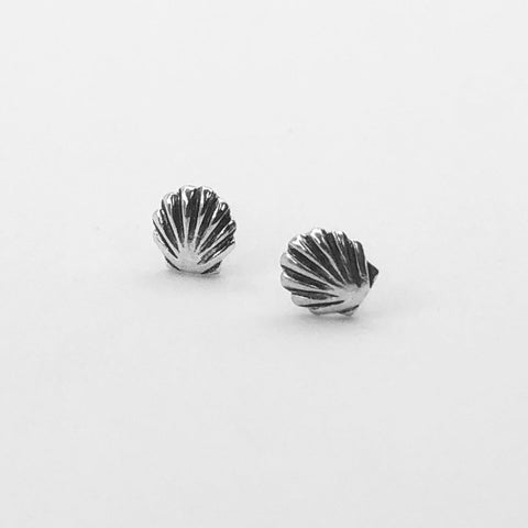 Tiny Scallop stud sterling silver
